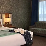 Amber Springs 4*