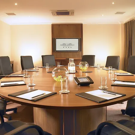 Hotel Amber Springs 4*