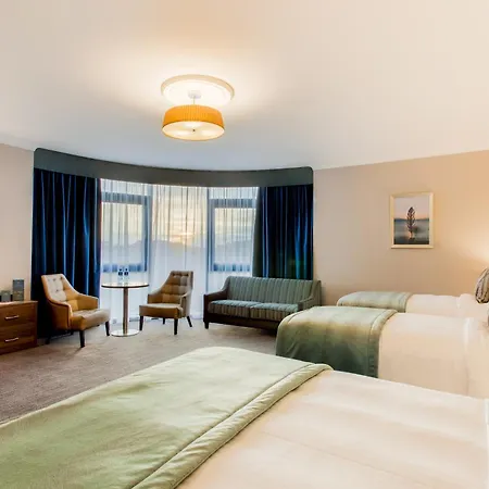 Hotel Amber Springs 4*