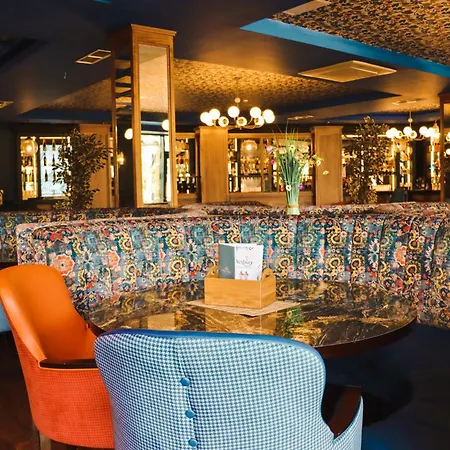 Amber Springs Hotel 4*