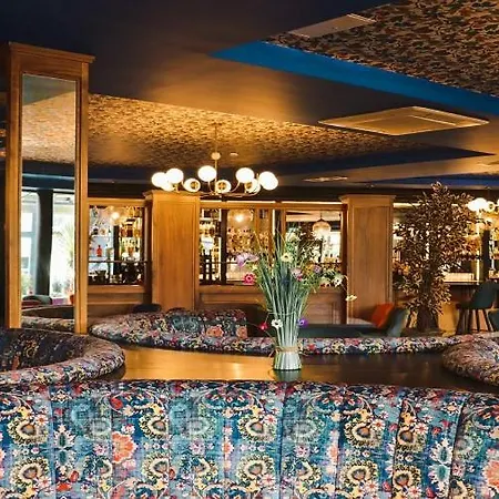 Hotel Amber Springs 4*