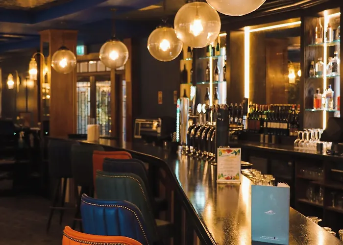 Отель Amber Springs Гори